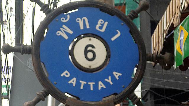 Soi 6 Pattaya - Der Eingang zur dreckigsten Meile in Thailand!